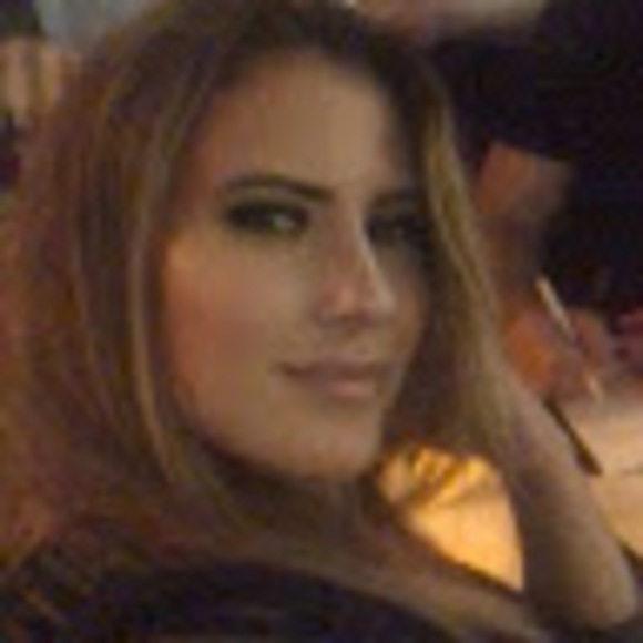 Meet your Posher, Alina - Picture 1 of 1